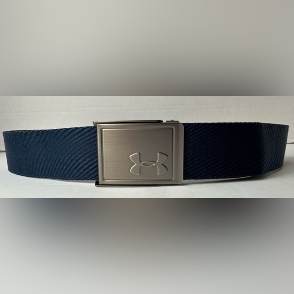 Under Armour Other - Under Armour Men's Belt Navy with Silver Buckle Length 38 Inches